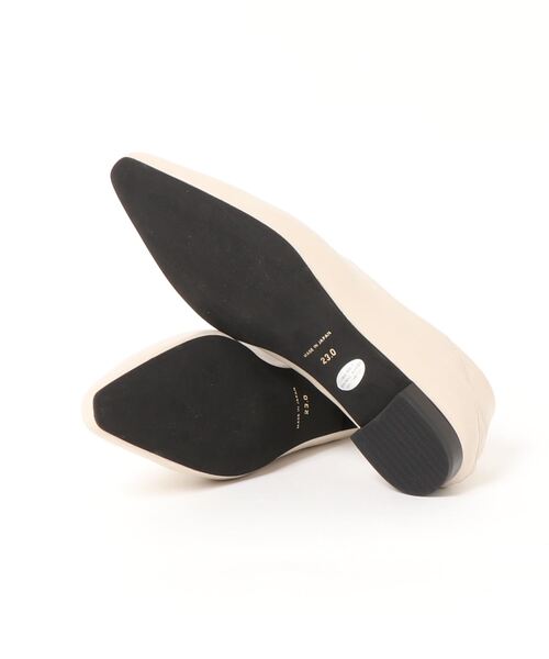 ATELIER BRUGGE(アトリエブルージュ)の「ATELIER BRUGGE / 本革セミポインテッドバブーシュ(パンプス・レディース・ライトグレー/ブラック・23.5cm/24cm/24.5cm/23cm)」の14枚目の写真