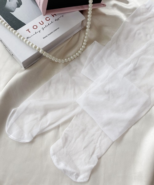 Loueme（ルエム）の「20Dシアーニーハイソックス（ソックス/靴下・レディース・ホワイト/ブラック・FREE）」の14枚目の写真