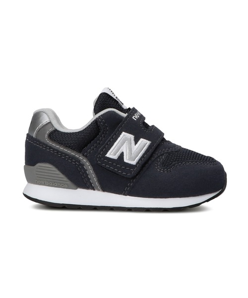 NEW BALANCE(ニューバランス)の「new balance/ニューバランス キッズ スニーカー カジュアル マジックテープ 軽量 定番 通学 運動 IZ996(スニーカー・キッズ・ネイビー/グレー/ブラック・16.0cm/15.0cm/13.0cm/12.0cm/14.0cm/13.5cm/14.5cm/12.5cm/15.5cm/16.5cm)」の6枚目の写真