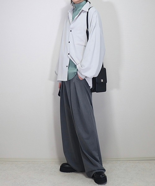 Loose/ルース(ルース)の「シャギー ルーズハーフジップニット(ニット/セーター・メンズ・ブラック/グレイッシュベージュ/マスタード/グレー系その他/ブルー系/チャコールグレー/グレー/ライトグレー/グリーン系/ワインレッド・S/M/L/XS)」の11枚目の写真