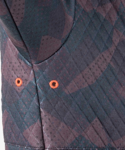 +phenix(プラスフェニックス)の「+phenix(プラスフェニックス)Quilt Sweat Pullover スウェット/裏起毛/プルオーバー/キルティング/クルーネック(Tシャツ/カットソー・メンズ・ホワイト/ブラック/カーキ/ホワイト×グレー・S/M/L/XL/XXL)」の9枚目の写真