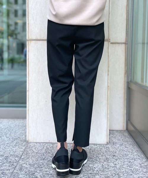 RIVE DROITE（リヴドロワ）の「《2サイズ展開》シーズンレスで活躍する　イージーケアインスリットパンツ（その他パンツ・レディース・ブラック/ベージュ/ボルドー・38/36）」の12枚目の写真