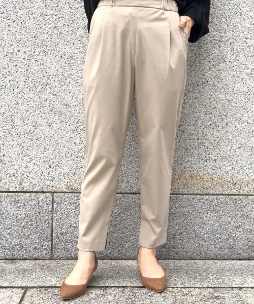 RIVE DROITE（リヴドロワ）の「《2サイズ展開》シーズンレスで活躍する　イージーケアインスリットパンツ（その他パンツ・レディース・ブラック/ベージュ/ボルドー・38/36）」の21枚目の写真