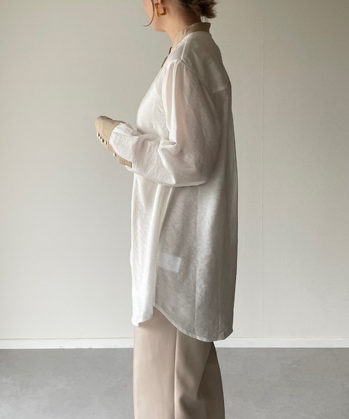 y/m by misato（イムバイミサト）の「バンドカラーバイカラーシャツ（シャツ/ブラウス・レディース・ホワイト/ベージュ・FREE）」の4枚目の写真