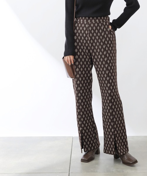 COLONY 2139（コロニートゥーワンスリーナイン）の「【WEB・一部店舗限定】カットジャガードスリットロングパンツ(セットアップ可)（その他パンツ・レディース・ブラック/ブラウン・FREE）」の2枚目の写真