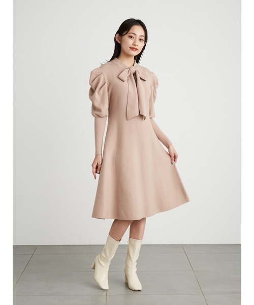 LILY BROWN（リリーブラウン）の「バックリボンAラインニットワンピース（ワンピース・レディース・ベージュ/グリーン/ライトブルー/ブラック・FREE）」の5枚目の写真