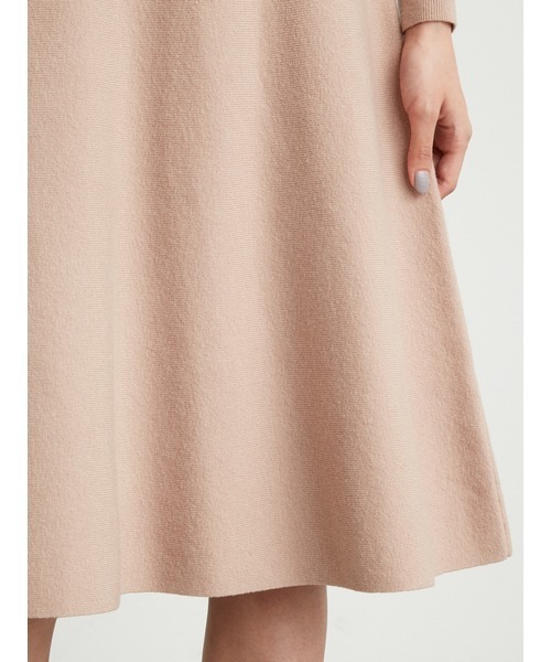 LILY BROWN（リリーブラウン）の「バックリボンAラインニットワンピース（ワンピース・レディース・ベージュ/グリーン/ライトブルー/ブラック・FREE）」の7枚目の写真