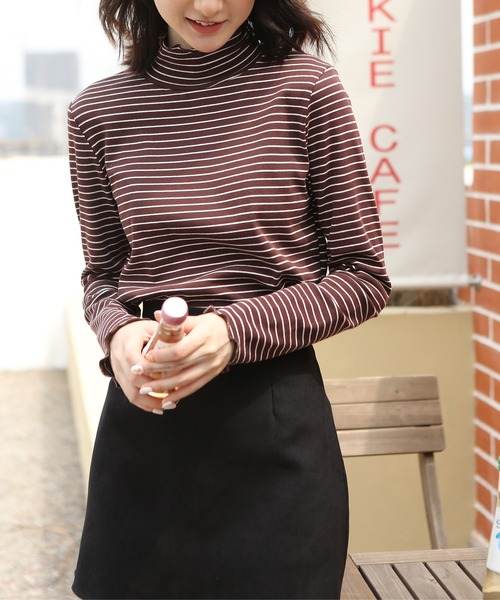 MAISON DE THERESE（メゾン ド テレーズ）の「ハイネック　ボーダー長袖ニットトップス（ニット/セーター・レディース・ブラウン/ブラック/ベージュ/ホワイト・MEDIUM）」の5枚目の写真