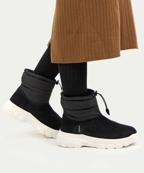 RUBBER DUCK（ラバーダック）の「RUBBER DUCK（ラバーダック） / スノーブーツ Kash Style（ブーツ・レディース・グレイッシュベージュ/ブラック/ブラック×グリーン/グレー・36/40/37/39/38/41/42）」の2枚目の写真