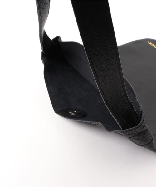 DEVICE+（デバイスプラス）の「DEVICE＋カウレザー オリジナルロゴ トートバッグ（トートバッグ・メンズ・ブラック/ネイビー/ブラウン/グレー・FREE）」の5枚目の写真