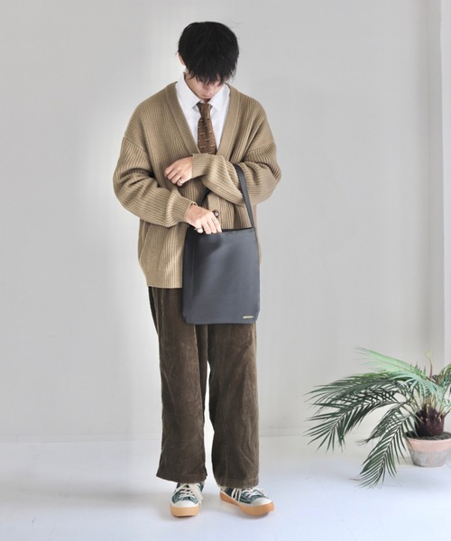 DEVICE+（デバイスプラス）の「DEVICE＋カウレザー オリジナルロゴ トートバッグ（トートバッグ・メンズ・ブラック/ネイビー/ブラウン/グレー・FREE）」の14枚目の写真