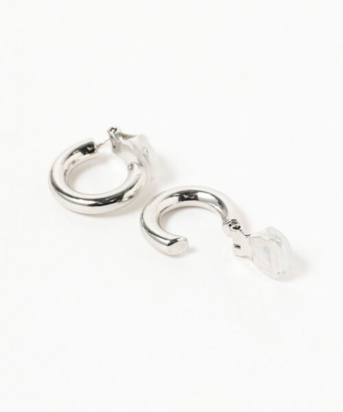 Ray BEAMS(レイビームス)の「Ray BEAMS / フープ イヤリングS(イヤリング・レディース・シルバー/ゴールド・ONE SIZE)」の5枚目の写真