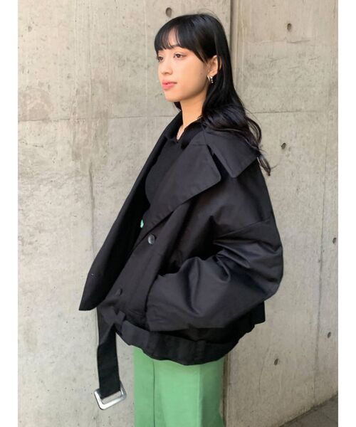 EMODA（エモダ）の「ワイドショートトレンチコート（トレンチコート・レディース・ブラック/ブラウン/ベージュ・FREE）」の4枚目の写真