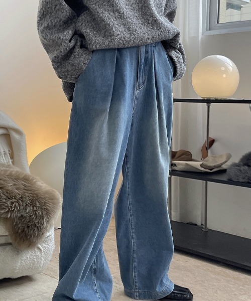 chuclla（チュクラ）の「ワイドシルエット ウォッシュタックデニム je