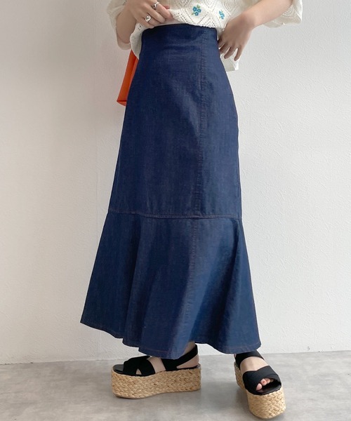 w closet(ダブルクローゼット)の「デニムマーメイドスカート(デニムスカート・レディース・ネイビー/ブラック/ブルー系その他・FREE)」の14枚目の写真