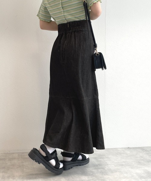 w closet(ダブルクローゼット)の「デニムマーメイドスカート(デニムスカート・レディース・ネイビー/ブラック/ブルー系その他・FREE)」の20枚目の写真