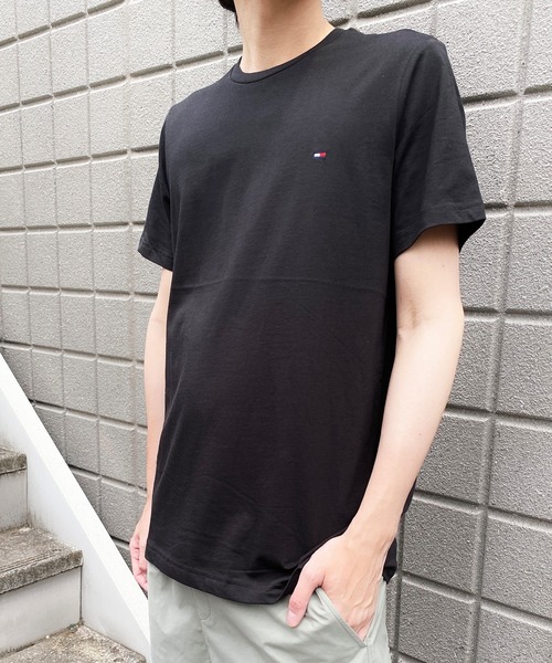 TOMMY HILFIGER(トミーヒルフィガー)の「TOMMY HILFIGER(トミーヒルフィガー) / Core Flag Tee フラッグロゴワンポイント刺繍Tシャツ(Tシャツ/カットソー・メンズ・ホワイト/ブラック/ネイビー/グレー・S/M/L)」の7枚目の写真