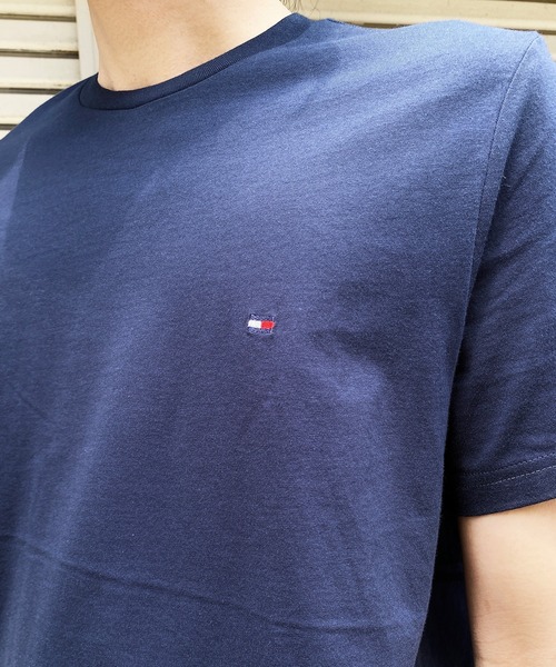 TOMMY HILFIGER(トミーヒルフィガー)の「TOMMY HILFIGER(トミーヒルフィガー) / Core Flag Tee フラッグロゴワンポイント刺繍Tシャツ(Tシャツ/カットソー・メンズ・ホワイト/ブラック/ネイビー/グレー・S/M/L)」の14枚目の写真