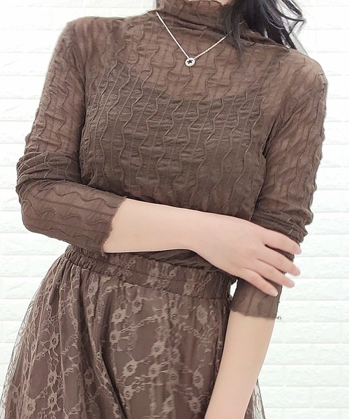 Lace Ladies(レースレディース)の「メロウフリル シースルータートル(Tシャツ/カットソー・レディース・ホワイト/ブラック/アイボリー/モカ・FREE)」の4枚目の写真