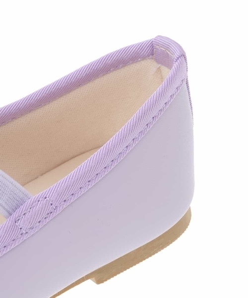 a.v.v（アーヴェヴェ）の「[KIDS]リボンバレエシューズ[WEB限定サイズ]（バレエシューズ・キッズ・シルバー/ライトパープル/ブラック/アイボリー・19/21/18/23/20/22）」の7枚目の写真