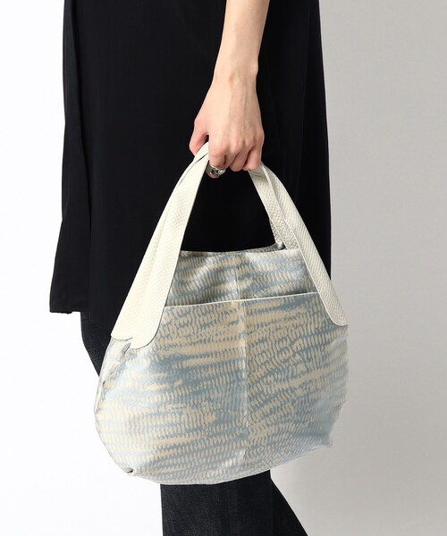 HIROKO HAYASHI(ヒロコハヤシ)の「◆SIRENA(シレーナ)ハンドバッグ(ハンドバッグ・レディース・ベージュ系その他6・00)」の11枚目の写真