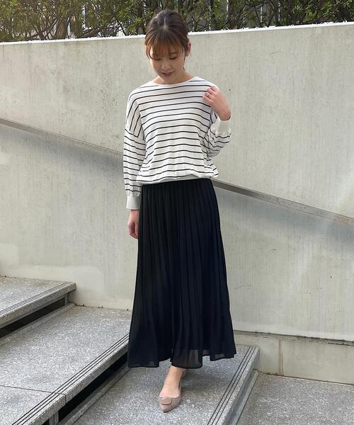 SOUP（スープ）の「◆7色展開/ふわっと揺れるニジイロプリーツスカート（スカート・レディース・チャコールグレー/ブラック/ブルー/グリーン/キャメル/パープル系4/ピンク系・11/09/07）」の20枚目の写真