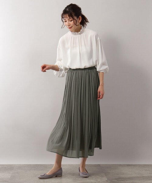 SOUP（スープ）の「◆7色展開/ふわっと揺れるニジイロプリーツスカート（スカート・レディース・チャコールグレー/ブラック/ブルー/グリーン/キャメル/パープル系4/ピンク系・11/09/07）」の16枚目の写真