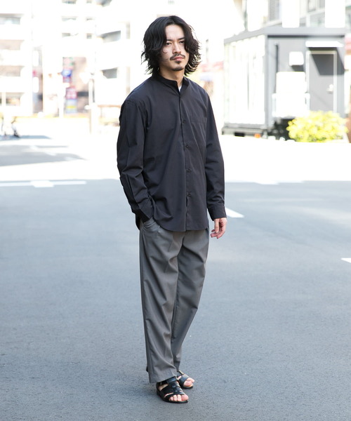 URBAN RESEARCH(アーバンリサーチ)の「『UR TECH Smart Linen Touch』UR TECHバンドカラーシャツ(シャツ/ブラウス・メンズ・チャコールグレー/ブラウン系その他/ベージュ系その他・SMALL/MEDIUM/LARGE)」の13枚目の写真