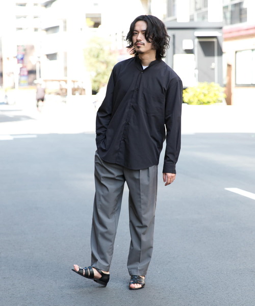 URBAN RESEARCH(アーバンリサーチ)の「『UR TECH Smart Linen Touch』UR TECHバンドカラーシャツ(シャツ/ブラウス・メンズ・チャコールグレー/ブラウン系その他/ベージュ系その他・SMALL/MEDIUM/LARGE)」の14枚目の写真