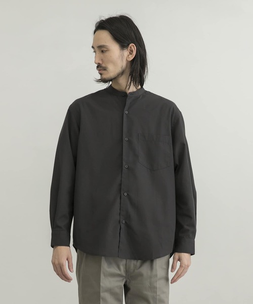 URBAN RESEARCH(アーバンリサーチ)の「『UR TECH Smart Linen Touch』UR TECHバンドカラーシャツ(シャツ/ブラウス・メンズ・チャコールグレー/ブラウン系その他/ベージュ系その他・SMALL/MEDIUM/LARGE)」の21枚目の写真