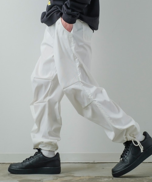 improves（インプローブス）の「ナチュラルストレット ワイド ミリタリー スノーパンツ（カーゴパンツ・メンズ・ホワイト/ブラック・MEDIUM/LARGE）」の2枚目の写真