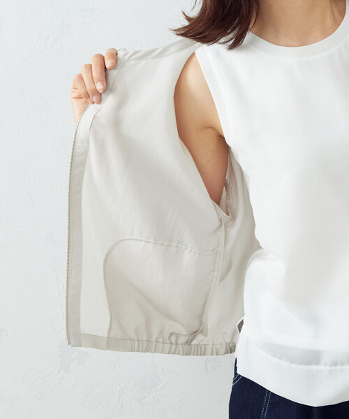 COMME CA ISM(コムサイズム)の「シアーブルゾン(ブルゾン・レディース・ベージュ/グリーン/チャコール・MEDIUM/LARGE)」の17枚目の写真