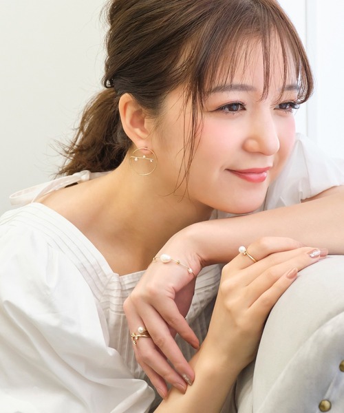 Phoebe（フィービィー）の「エラボレイトピアス（ピアス（両耳用）・レディース・クリア/ホワイト・FREE）」の5枚目の写真