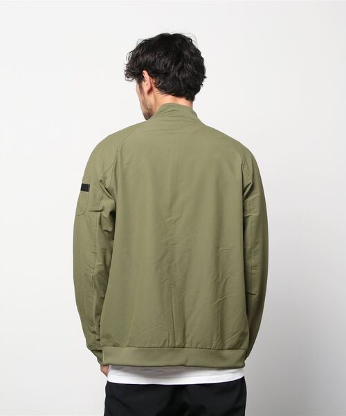 adidas（アディダス）の「ストレッチツイル 長袖フルジップジャケット