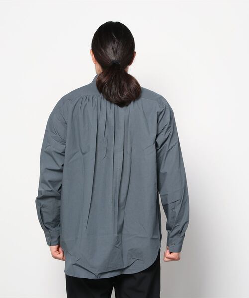 PORT BY ARK（ポートバイアーク）の「PORT BY ARK / ポートバイアーク：Regular Collar Shirt：PO11-SH001[COR]（シャツ/ブラウス・メンズ・グレー/ベージュ・1/2）」の4枚目の写真