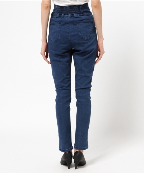 WEGO（ウィゴー）の「WEGO/デニムタックパンツ（デニムパンツ・レディース・ホワイト/インディゴブルー/ダークインディゴブルー・FREE）」の6枚目の写真