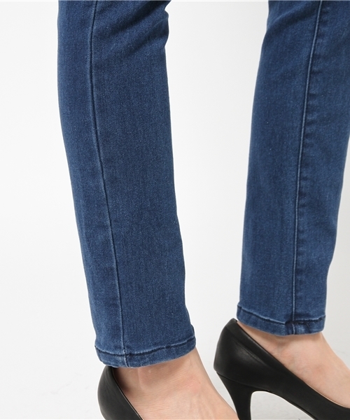 WEGO（ウィゴー）の「WEGO/デニムタックパンツ（デニムパンツ・レディース・ホワイト/インディゴブルー/ダークインディゴブルー・FREE）」の10枚目の写真