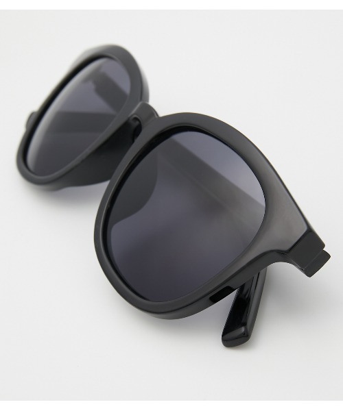 AZUL by moussy(アズールバイマウジー)の「BASIC WELLINGTON EYEWEAR/ベーシックウェリントンアイウェア(サングラス・レディース・ブラック/ブラウン・FREE)」の13枚目の写真