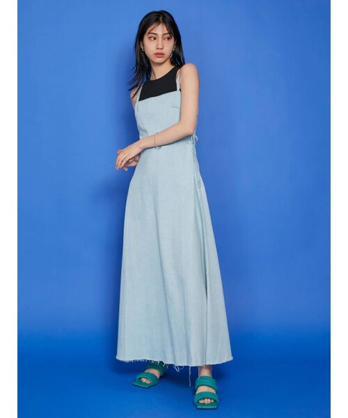EMODA（エモダ）の「バックレースアップデニムワンピース（ワンピース・レディース・ライトブルー/ブラック/アイボリー・FREE）」の14枚目の写真
