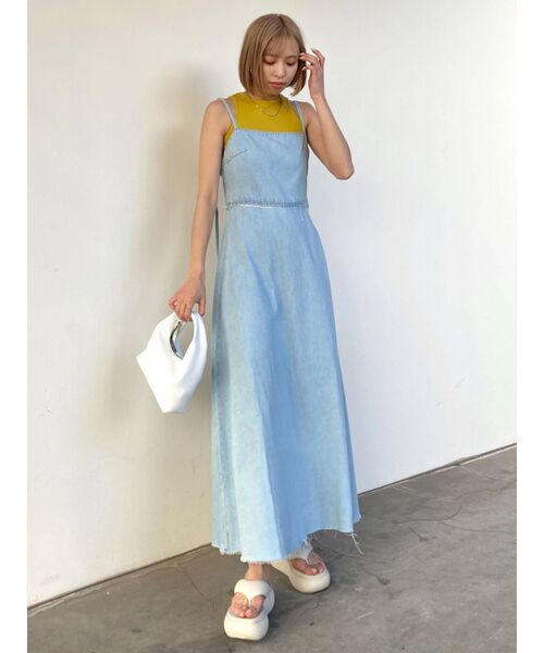 EMODA（エモダ）の「バックレースアップデニムワンピース（ワンピース・レディース・ライトブルー/ブラック/アイボリー・FREE）」の13枚目の写真