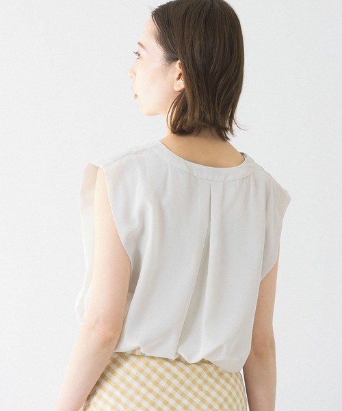 URBAN RESEARCH ROSSO（アーバンリサーチロッソ）の「ラインアートタックスリーブブラウス（シャツ/ブラウス・レディース・ブラック系その他/ホワイト系その他/ブルー系その他・FREE）」の7枚目の写真