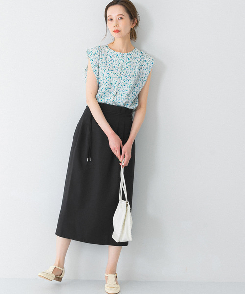 URBAN RESEARCH ROSSO（アーバンリサーチロッソ）の「ラインアートタックスリーブブラウス（シャツ/ブラウス・レディース・ブラック系その他/ホワイト系その他/ブルー系その他・FREE）」の21枚目の写真