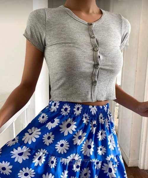 me+em select（ミームセレクト）の「ショート丈リブコンパクトちびTシャツ【韓国製】（Tシャツ/カットソー・レディース・ブラック/グレー/イエロー/アイボリー・FREE）」の6枚目の写真