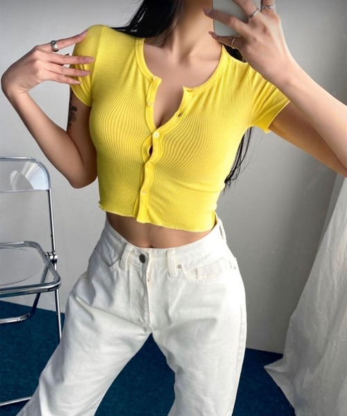 me+em select（ミームセレクト）の「ショート丈リブコンパクトちびTシャツ【韓国製】（Tシャツ/カットソー・レディース・ブラック/グレー/イエロー/アイボリー・FREE）」の14枚目の写真