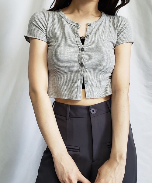 me+em select（ミームセレクト）の「ショート丈リブコンパクトちびTシャツ【韓国製】（Tシャツ/カットソー・レディース・ブラック/グレー/イエロー/アイボリー・FREE）」の15枚目の写真