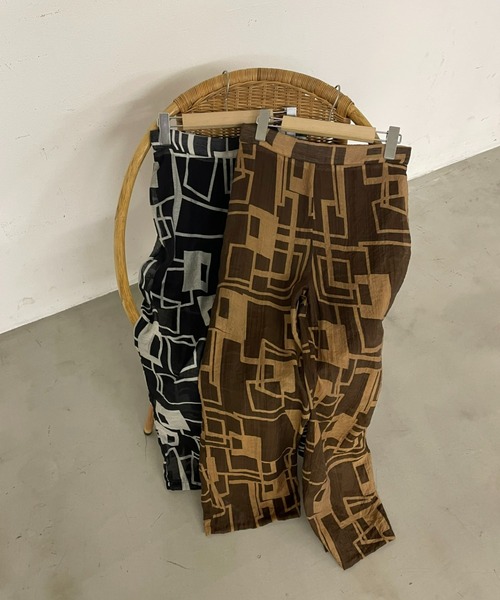AIC.(エーアイシー)の「【再入荷】幾何学柄シアーストレートパンツ(その他パンツ・レディース・ブラック/ブラウン・FREE)」の9枚目の写真
