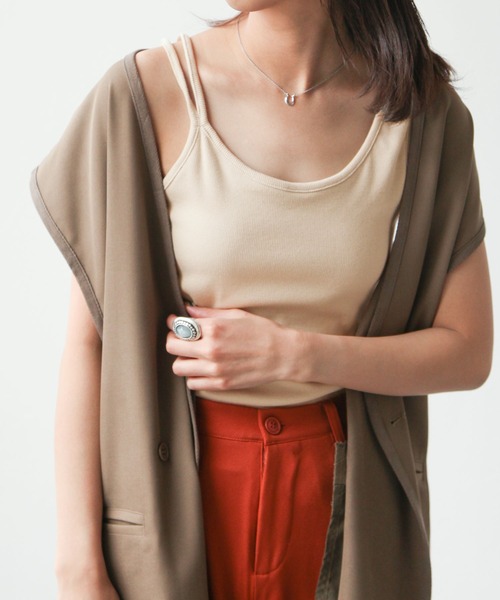 Chillfar（チルファー）の「カップ付アシメキャミタンク（タンクトップ・レディース・ブラック/オフホワイト/オレンジ/グレイッシュベージュ/グリーン系・FREE）」の9枚目の写真