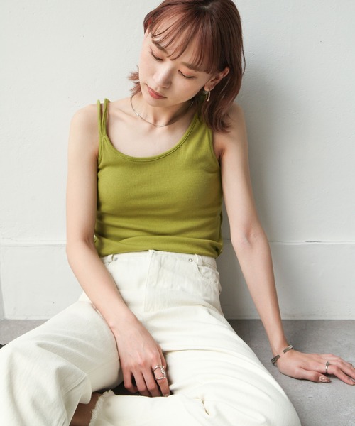 Chillfar（チルファー）の「カップ付アシメキャミタンク（タンクトップ・レディース・ブラック/オフホワイト/オレンジ/グレイッシュベージュ/グリーン系・FREE）」の6枚目の写真