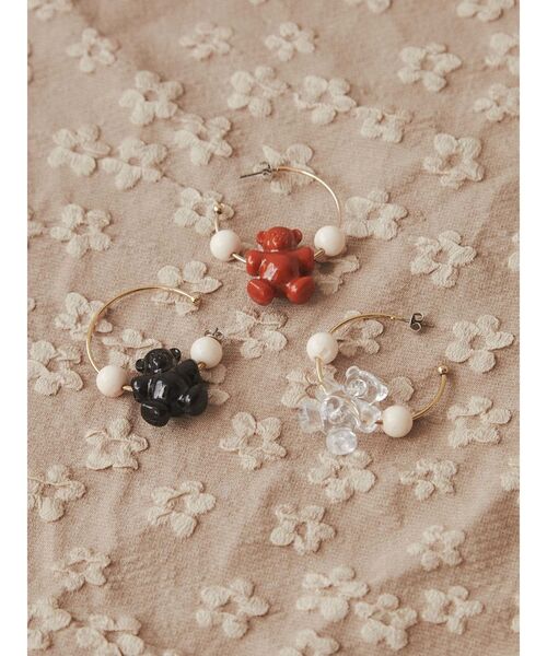 merry jenny(メリージェニー)の「acrylic bear pierces(ピアス(両耳用)・レディース・ブラック/ブラウン/クリア・FREE)」の9枚目の写真