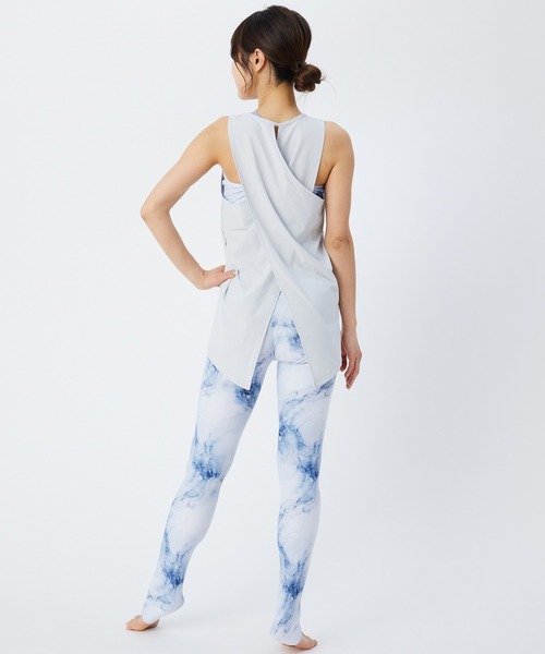 Julier Yoga and Relax(ジュリエヨガアンドリラックス)の「Julier プライムフレックスラッププルオーバー(Tシャツ/カットソー・レディース・ネイビー/ブラウン/ライトグレー・FREE)」の4枚目の写真